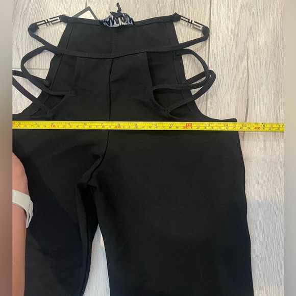 NEWI.AM.GIA Lucid Cutout Flare Pants - Picture 16 of 16